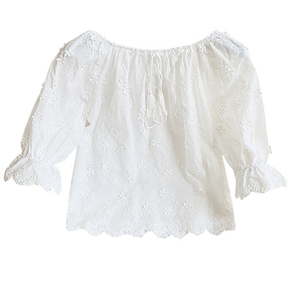Bluza de dama cu broderie de culoare alba - model scurt