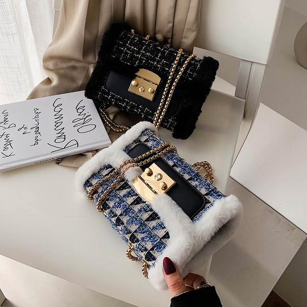 Geanta de dama moderna cu puf si inchizator metalic