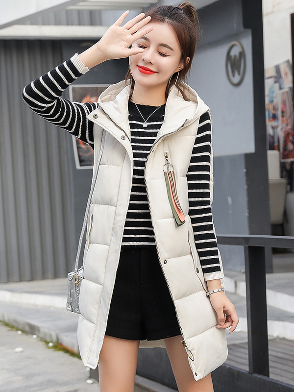 Γυναικείο γιλέκο με κουκούλα και κουμπιά σε τρία χρώματα