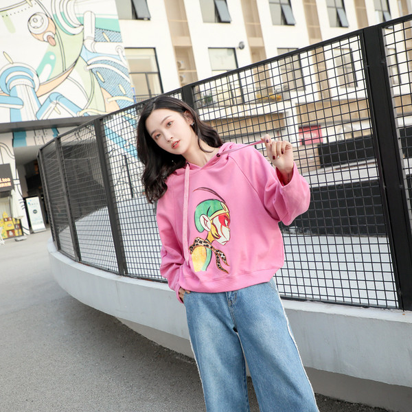 Hanorac de dama actual cu gluga si imprimeu in roz