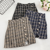 Μοντέρνα γυναικεία φούστα με ψηλή μέση και κουμπιά σε τρία χρώματα