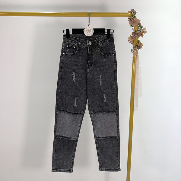 Női alkalmi farmer magas derékkal, szakadt motívummal, fekete színben