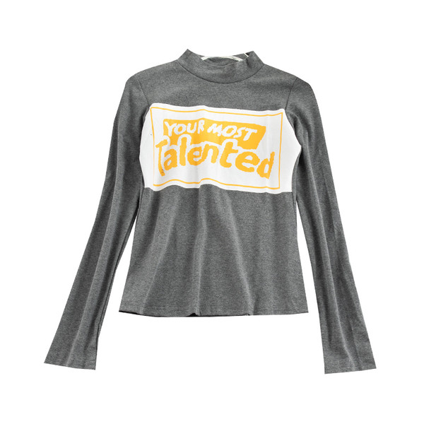 Καθημερινή γυναικεία μπλούζα σε τέσσερα χρώματα με εφαρμογή και μακρύ μανίκι