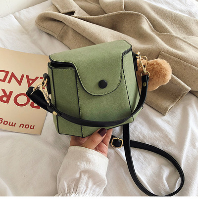 Geanta de dama eleganta cu manere scurte si lungi in negru, rosu, maro si verde