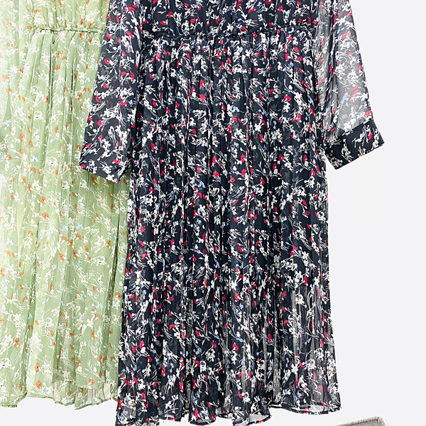 Rochie casual de dama cu maneci lungi cu motiv floral