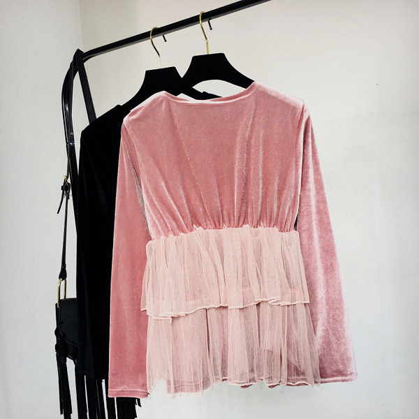 Γυναικεία βελούδο μπλούζα με τούλι σε δύο χρώματα