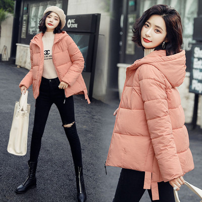 Modern női téli kabát kapucnival és cipzárral - többféle színben