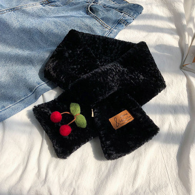 Пухен дамски шал с 3D елемент в различни цветове