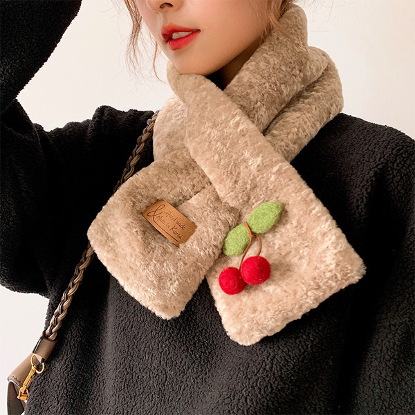 Пухен дамски шал с 3D елемент в различни цветове