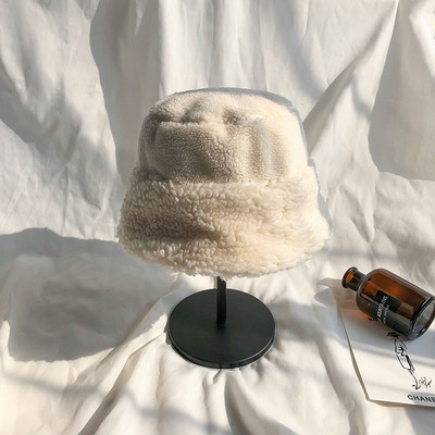 Γυναικείο απαλό καπέλο σε τέσσερα χρώματα