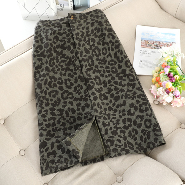 Fusta de dama eleganta cu talie inalta si crapata in trei culori