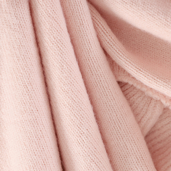 Ασύμμετρο γυναικείο πουλόβερ με ωοειδές λαιμόκοψη σε διάφορα χρώματα