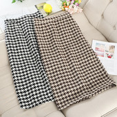 Стилна дамска пола Slim модел в черен и кафяв цвят