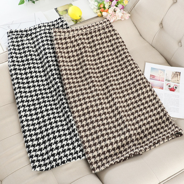 Стилна дамска пола Slim модел в черен и кафяв цвят