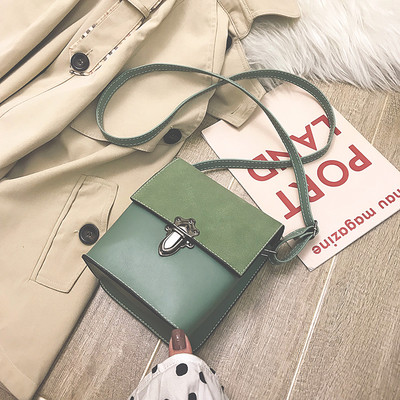 Öko bőrből készült modern női táska fém rögzítéssel több színben