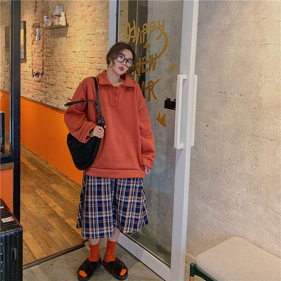 Γυναικεία φαρδύ μπλούζα σε τρία χρώματα με κλασικό κολάρο και κουμπιά