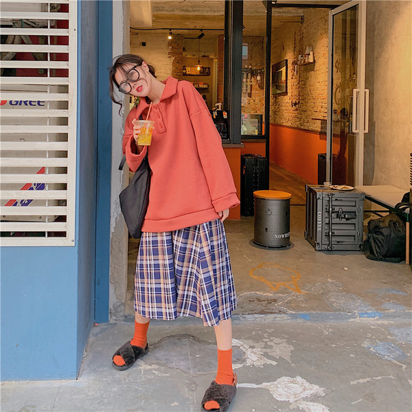 Γυναικεία φαρδύ μπλούζα  σε τρία χρώματα με κλασικό κολάρο και κουμπιά