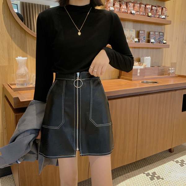 Fusta de dama actuala din piele ecologica cu fermoar de culoare neagra