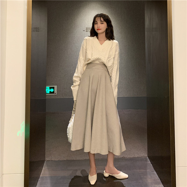 Fusta lunga de dama croiata in doua culori cu talie inalta