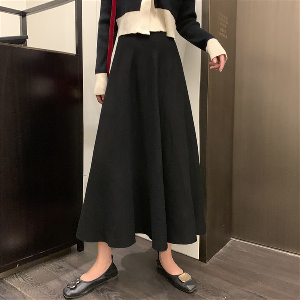 Fusta lunga de dama croiata in doua culori cu talie inalta