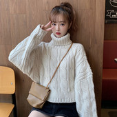 Női modern rövid pulóver magas gallérral, két színben