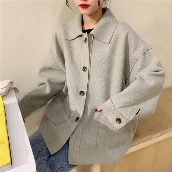 Női alkalmi kabát két színben széles, zsebes modell