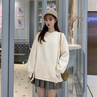 Καθημερινή γυναικεία μπλούζα με τσέπη και ωοειδές λαιμόκοψη σε δύο χρώματα