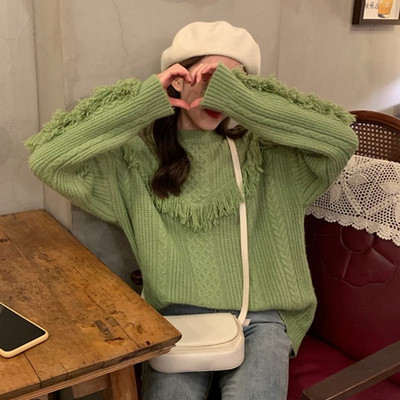 Μοντέρνα γυναικεία πλεκτύ μπλούζα σε δύο χρώματα με κρόσσια