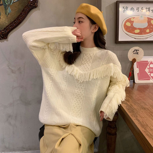 Μοντέρνα γυναικεία πλεκτύ μπλούζα σε δύο χρώματα με κρόσσια