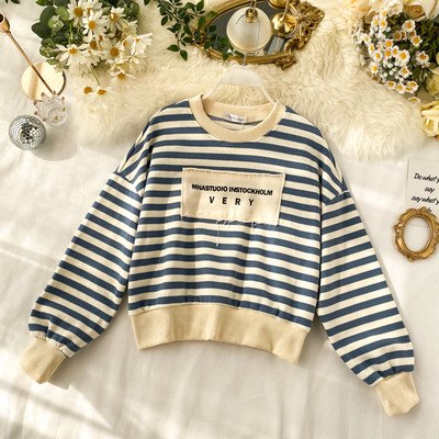 Pulover casual de dama in dungi cu decolteu oval in patru culori