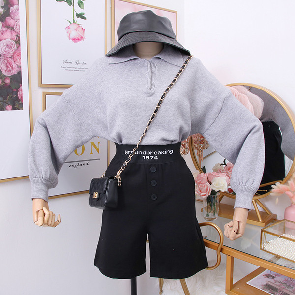 Pulover de dama model nou, cu guler si nasturi clasici