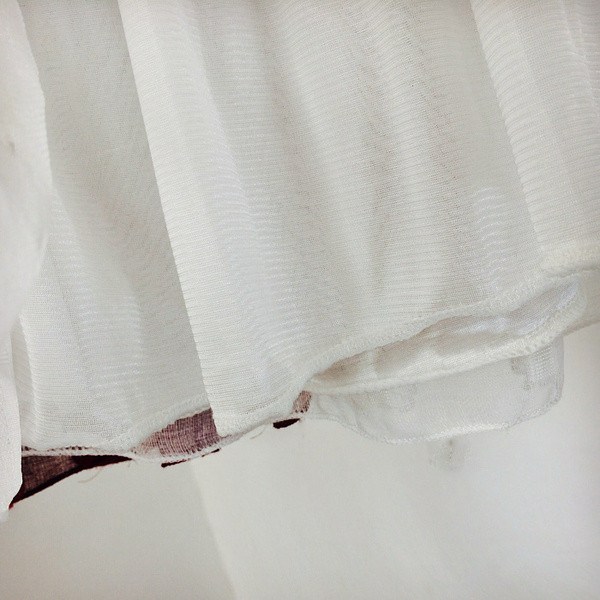 Bluza de dama model lat cu maneci lotus de culoare bej