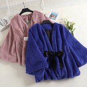 Stílusos női pehelykabát több színben szalaggal