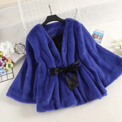 Stílusos női pehelykabát több színben szalaggal