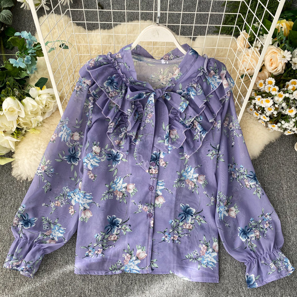 Virágmintás női ing kék szalaggal