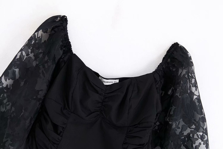 Γυναικέια κομψή μπλούζα με μανίκια τούλι και γυμνούς ώμους