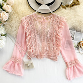 Καθημερινή γυναικεία κοντή μπλούζα με δαντέλα σε διάφορα χρώματα