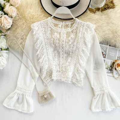 Καθημερινή γυναικεία κοντή μπλούζα με δαντέλα σε διάφορα χρώματα