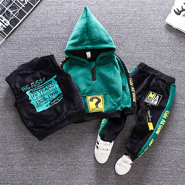 Set copii model nou pentru baieti din catifea in mov si verde - trei parti