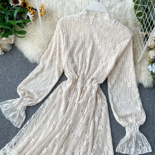 Rochie de dama cu dantela in alb