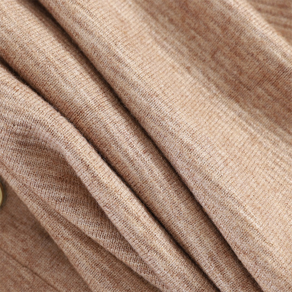 Model fustă de damă croiată cu nasturi în patru culori