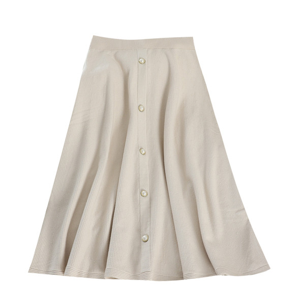 Model fustă de damă croiată cu nasturi în patru culori