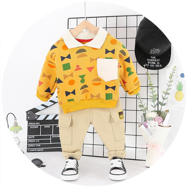 Új modell gyerekszett fiúknak kétrészes blúz mintás zsebbel + zsebes nadrág