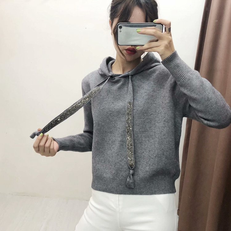 Pulover scurt de dama cu gluga si cravate in mai multe culori