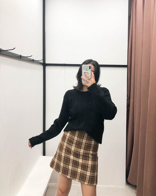 Γυναικείο casual πουλόβερ με οβάλ λαιμόκοψη και μακρύ μανίκι σε τρία χρώματα