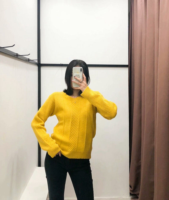 Γυναικείο casual πουλόβερ με οβάλ λαιμόκοψη και μακρύ μανίκι σε τρία χρώματα