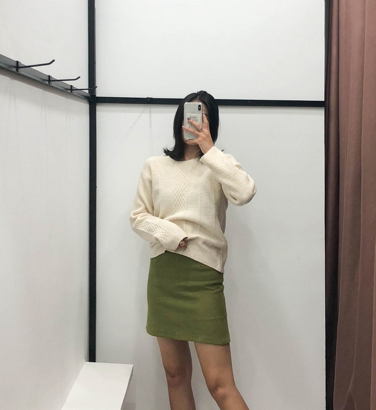 Γυναικείο casual πουλόβερ με οβάλ λαιμόκοψη και μακρύ μανίκι σε τρία χρώματα