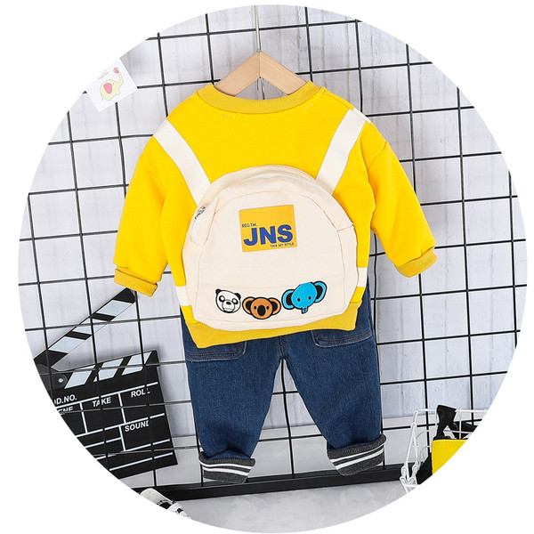 Set pentru copii modern din două părți bluză cu aplicație + blugi