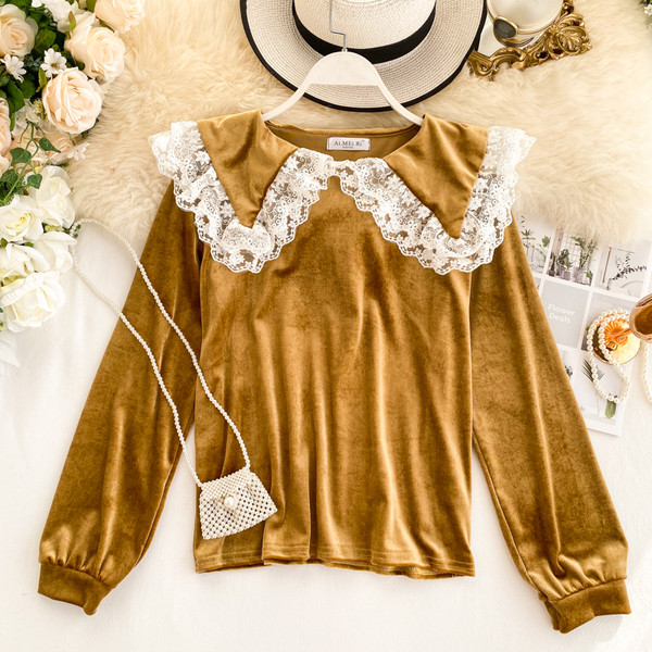 Μοντέρνα βελούδινη γυναικεία μπλούζα και δαντέλα σε δύο χρώματα