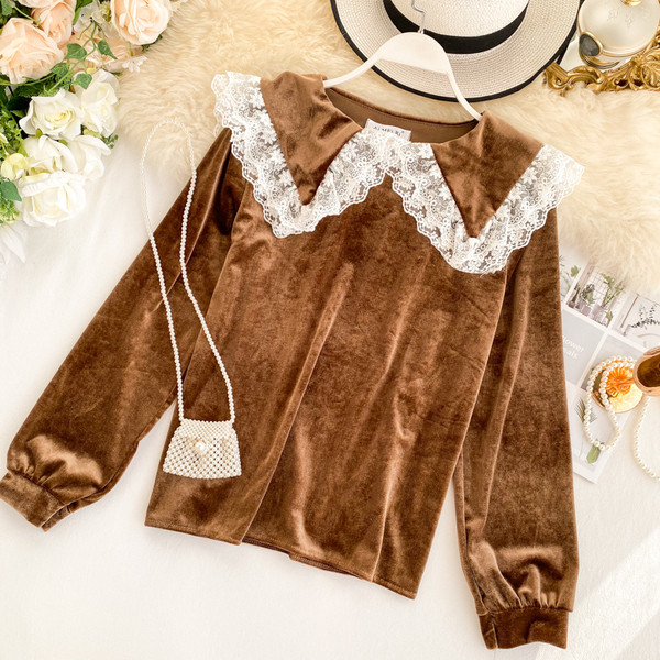 Μοντέρνα βελούδινη γυναικεία μπλούζα και δαντέλα σε δύο χρώματα